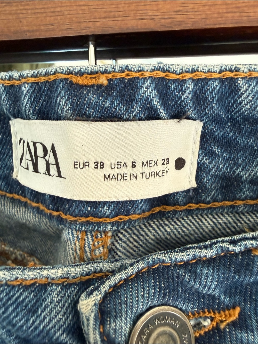 Zara Two-Tone Patchwork Wide-Leg Jeans in Blue - Picture 5 of 5